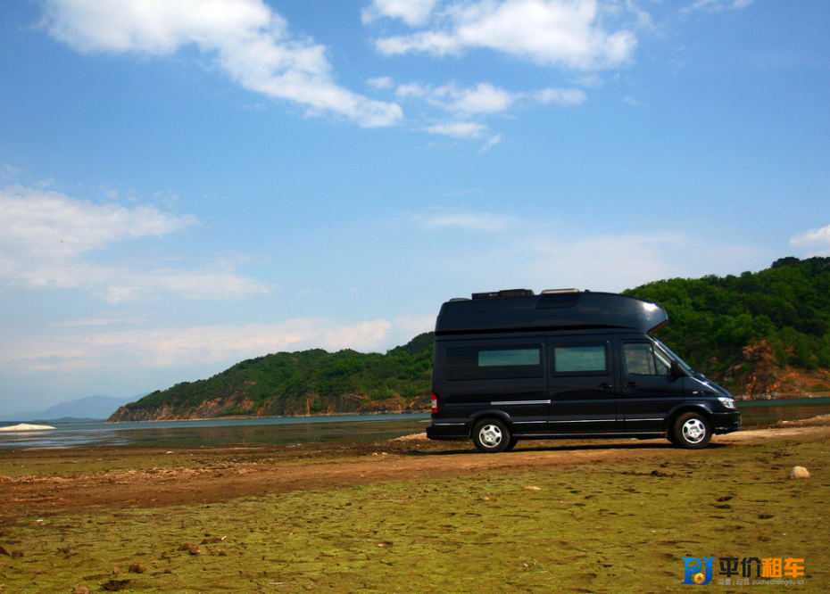 租賃房車(chē)不僅能節(jié)省食宿費(fèi)用，且能讓旅途更方便